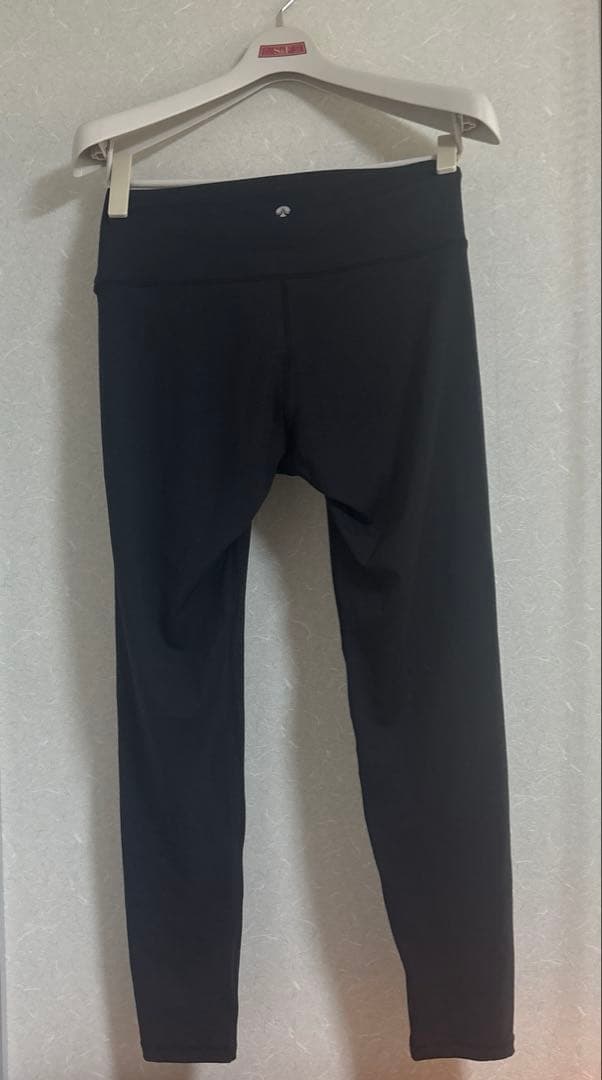 【smrkーn】 小花柄 ショートタンクトップ＆レギンスセット