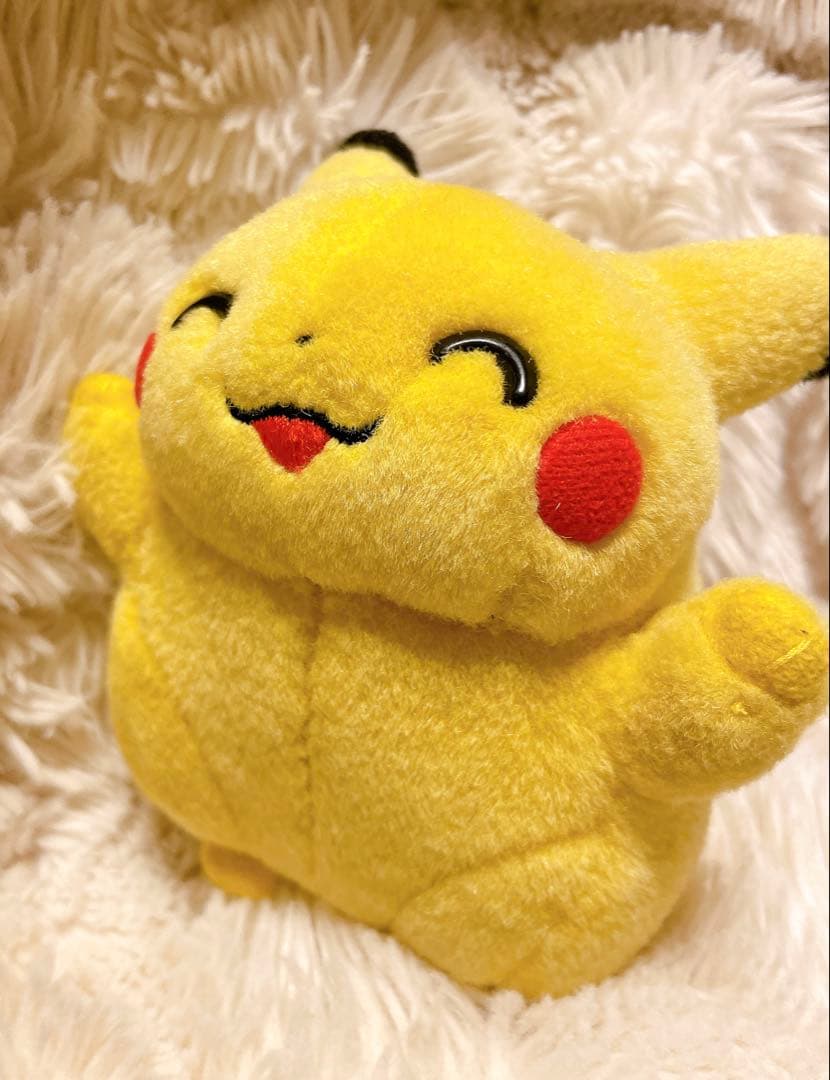 ポケモン ピカチュウ バンザイ　ぬいぐるみ にっこり 初期 TOMY ②