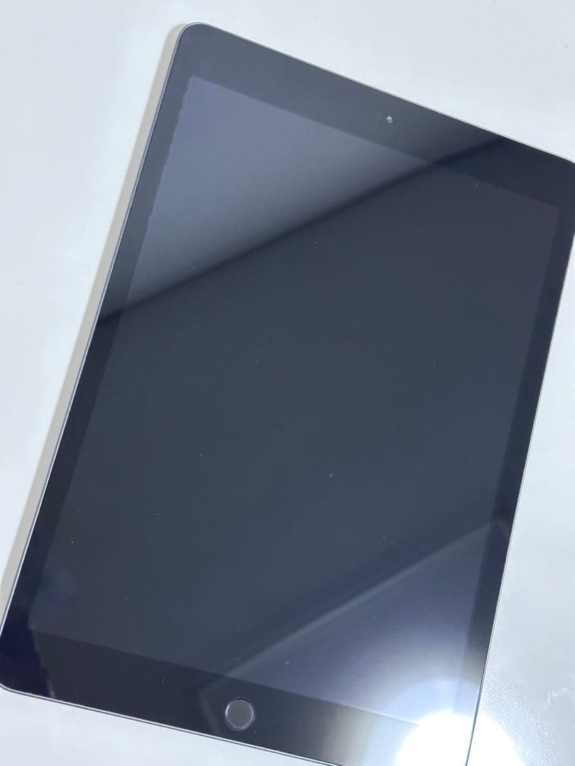 iPad 第8世代 (10.2インチ) 128GB Wi-Fi モデル
