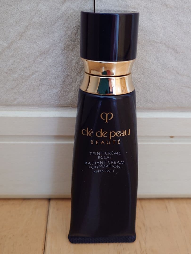 クレ・ド・ポーボーテ　タンクレームエクラn ベーションオークル20　値下げお断り