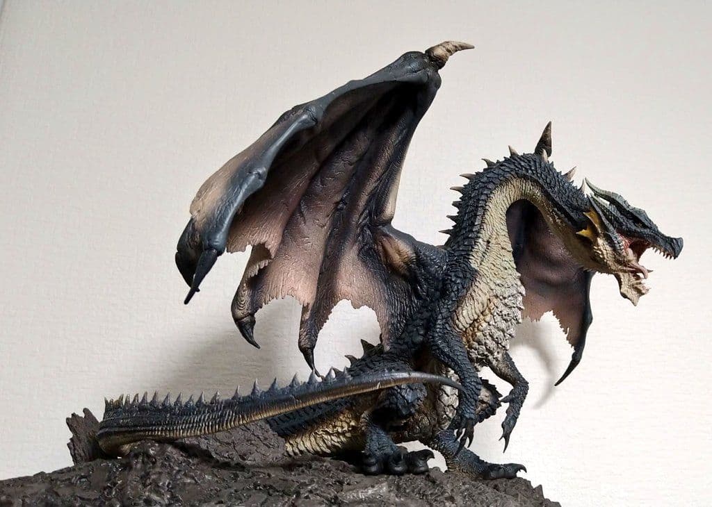 大山竜　黒龍　ミラボレアス　CFB　フィギュア　モンスターハンター　箱有