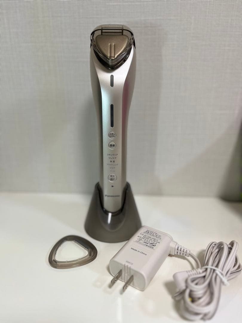 【美品】Panasonic 美顔器 イオンエフェクター