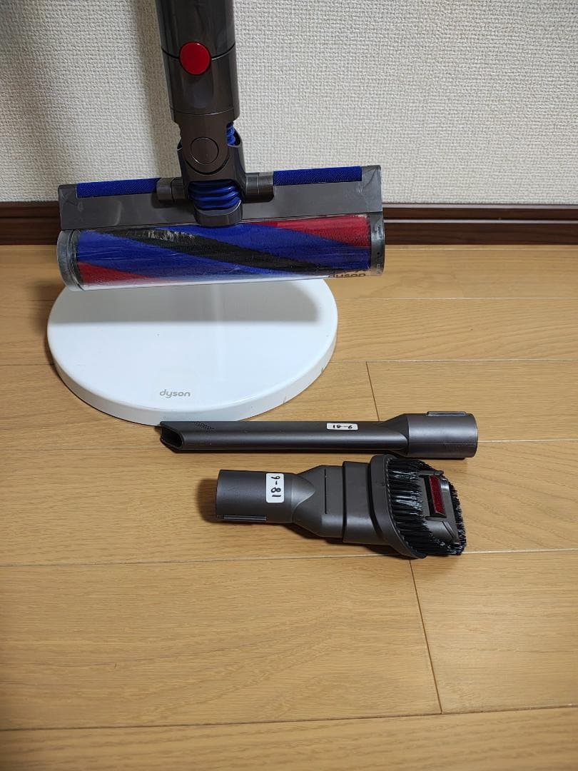 ダイソン★digital slim★SV18★バッテリー状態良好★スタンド付★6