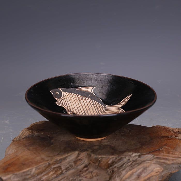 宋代吉州窯黒釉彩画魚紋斗笠碗 茶器 景徳鎮 陶磁器 装飾品現代工芸品美術品 置物