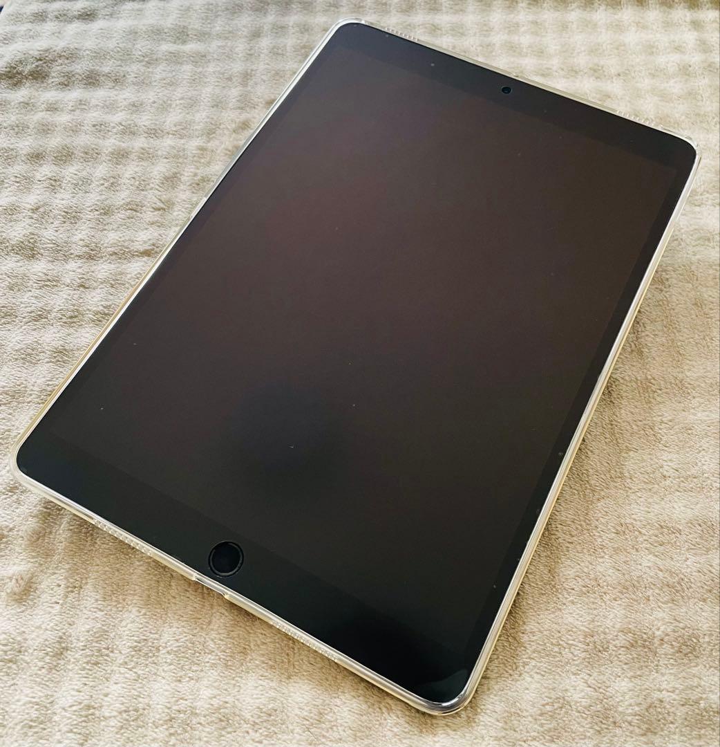 【整備済み品】iPad air 第3世代　スペースグレー 充電器ケースフィルム付
