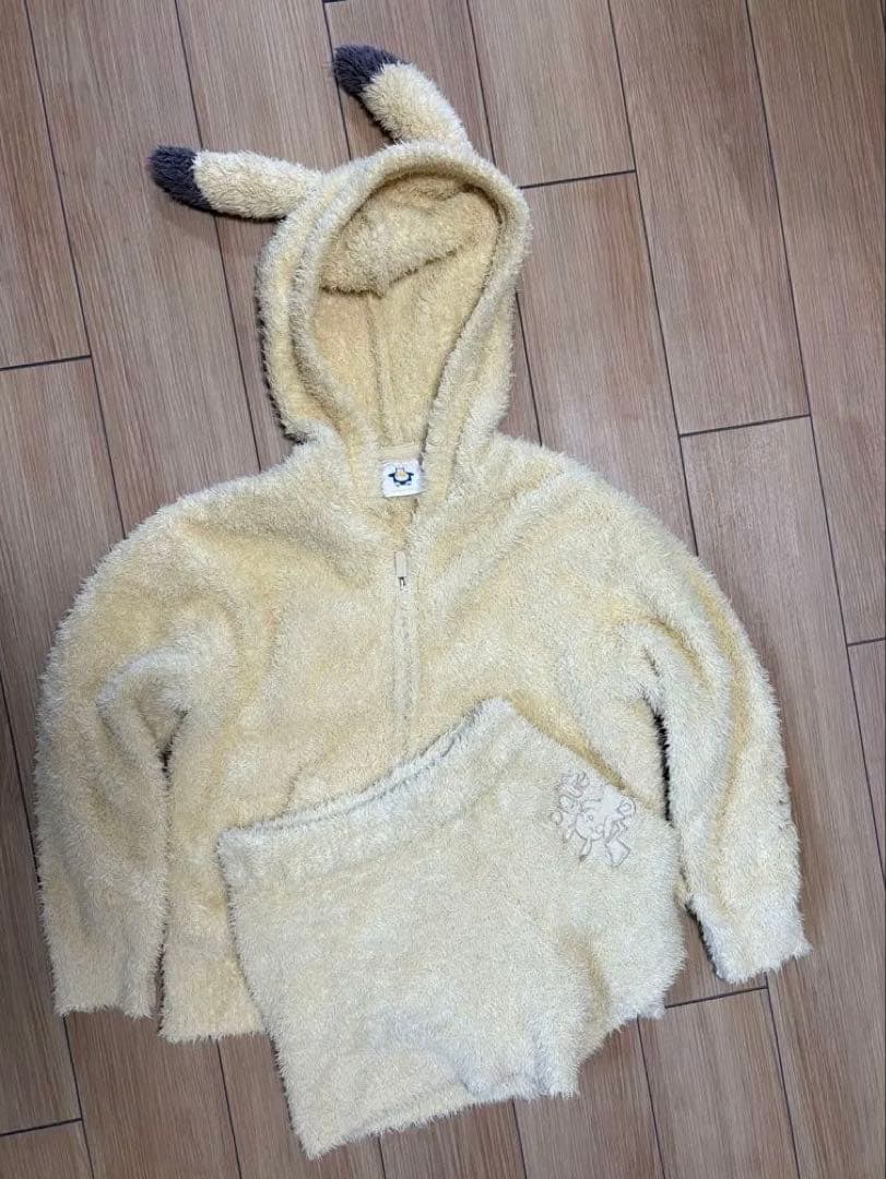 ジェラートピケ　ポケモン　ピカチュウパーカ&ショートパンツセット