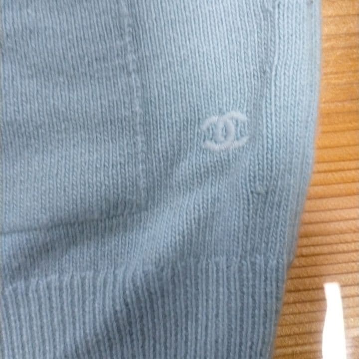 Chanel 水色 ボタン付きカーディガン