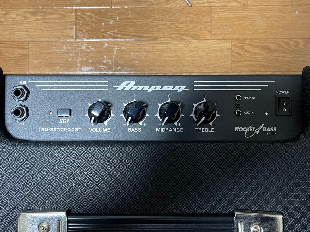 【極美品】Ampeg Rocket Bass RB-108 【即購入大歓迎！】