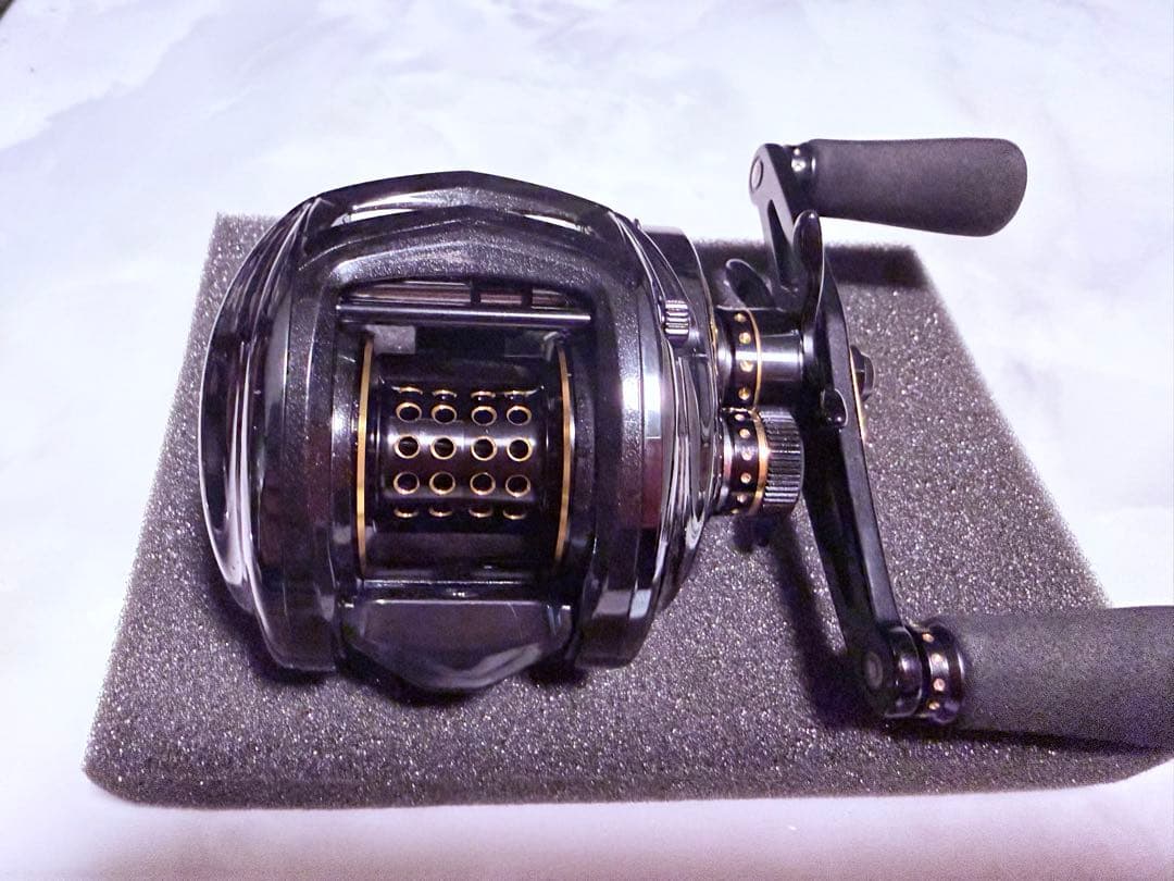 Abu Garcia Revo BLACK 9 ベイトリール