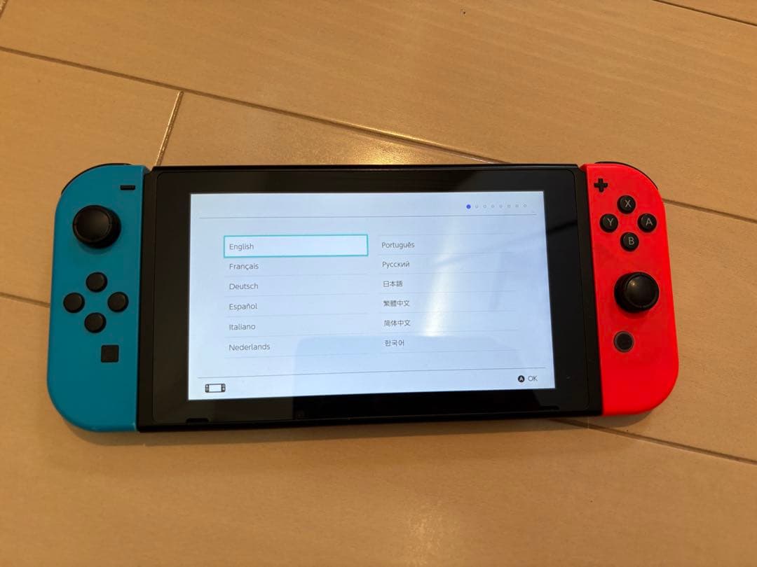 NintendoSwitch本体(難あり) + 付属品 + ワイヤレスホリパッド
