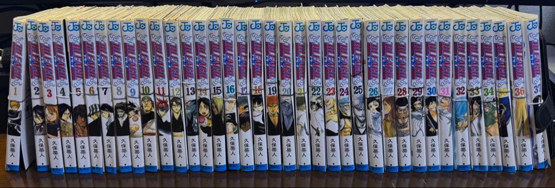 裁断済 BLEACH 全巻＋公式キャラブックセット