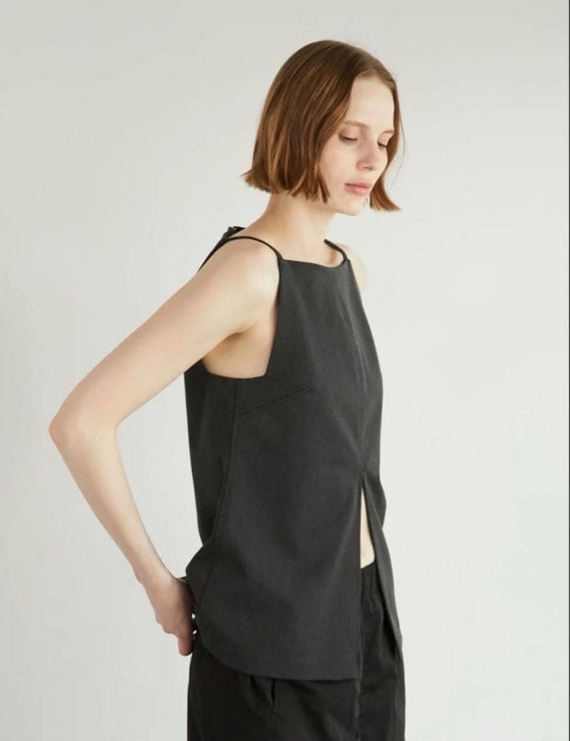 トップス LA PEAU DE GEM front cut tops gray