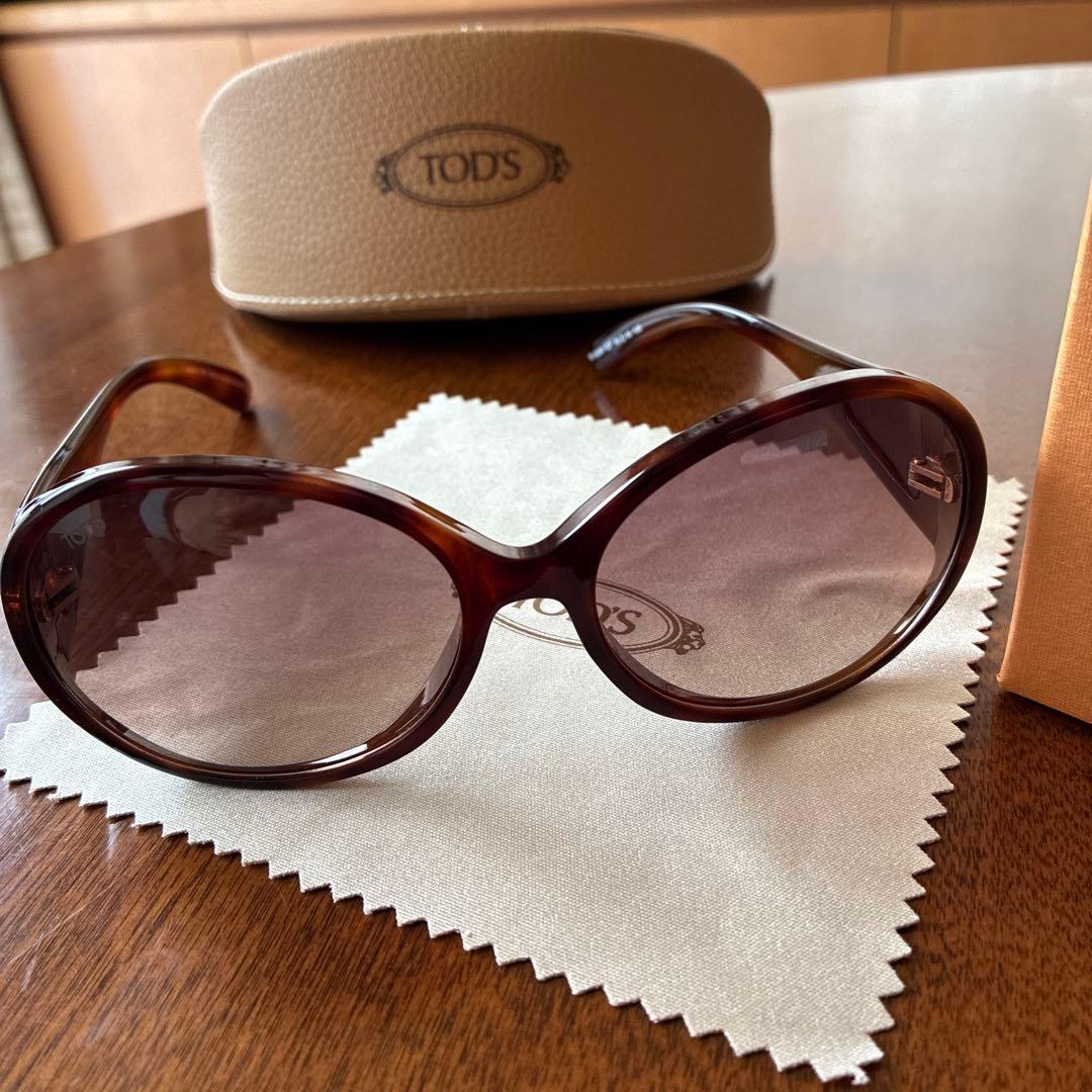 TOD'S サングラス　ブラウン　新品