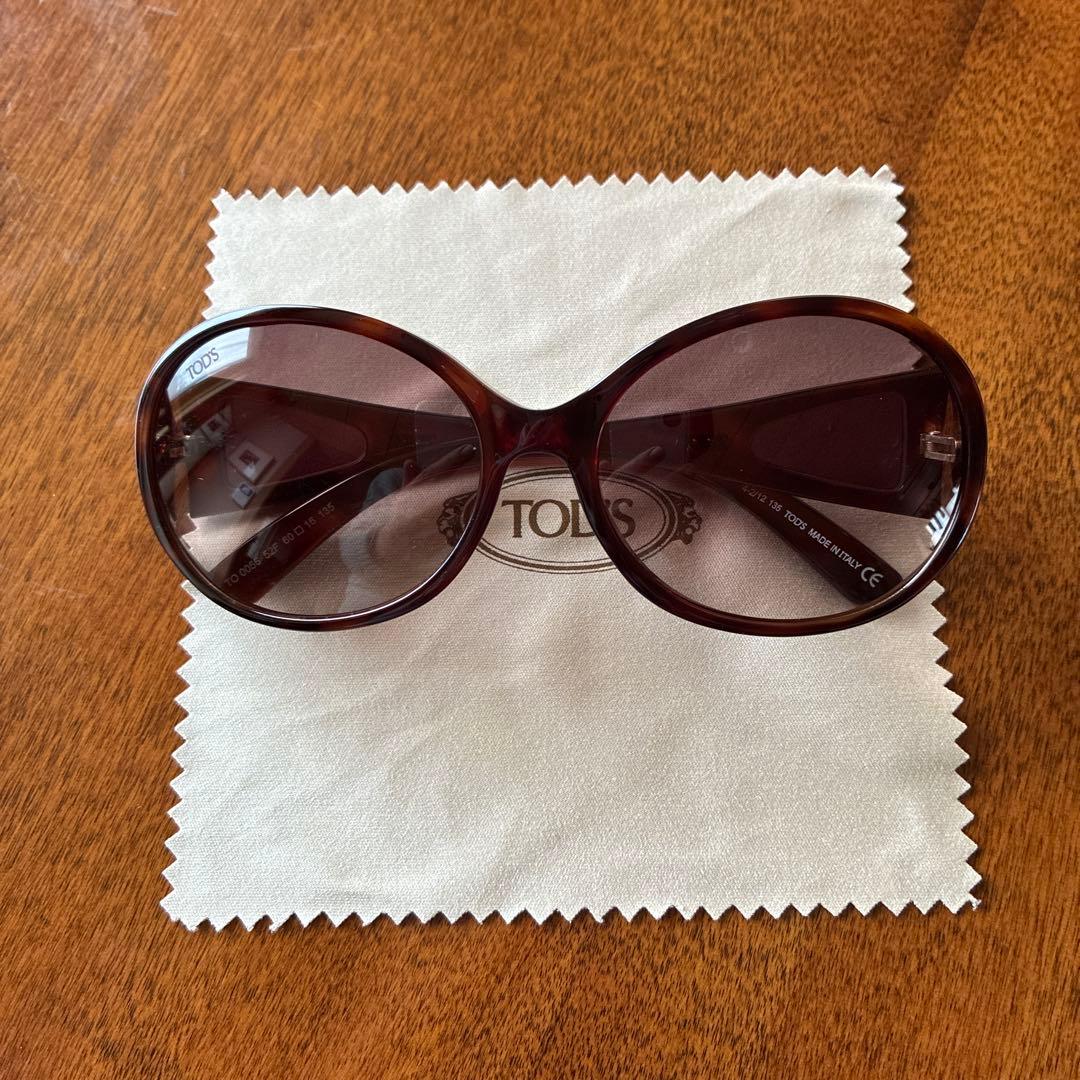TOD'S サングラス　ブラウン　新品