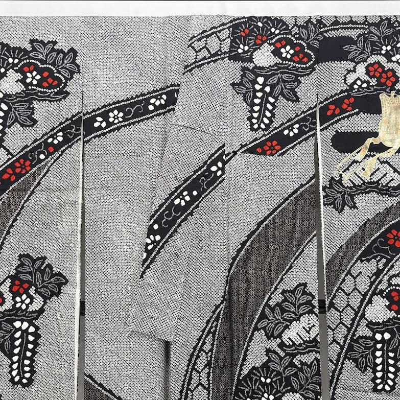 ゆりのはな　総絞り　振袖　金彩友禅入り　金駒刺繍　熨斗柄　黒色系　正絹　C002