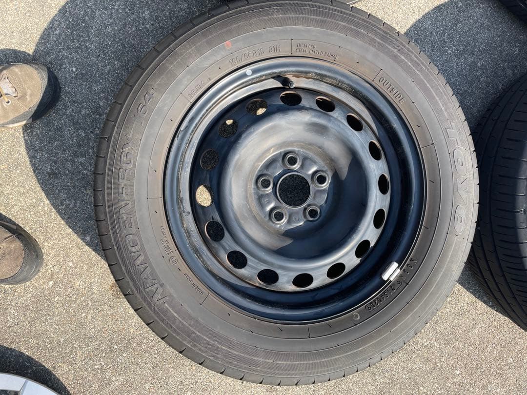 TOYOタイヤ　鉄ホイールセット 15インチ195／65／15