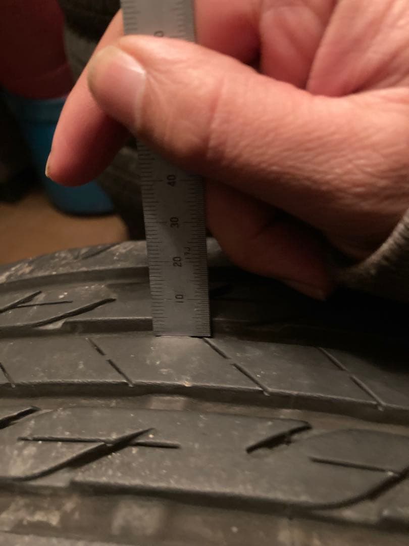 さっちゃん①ブリヂストンNextry 185/60R15 タイヤ4本