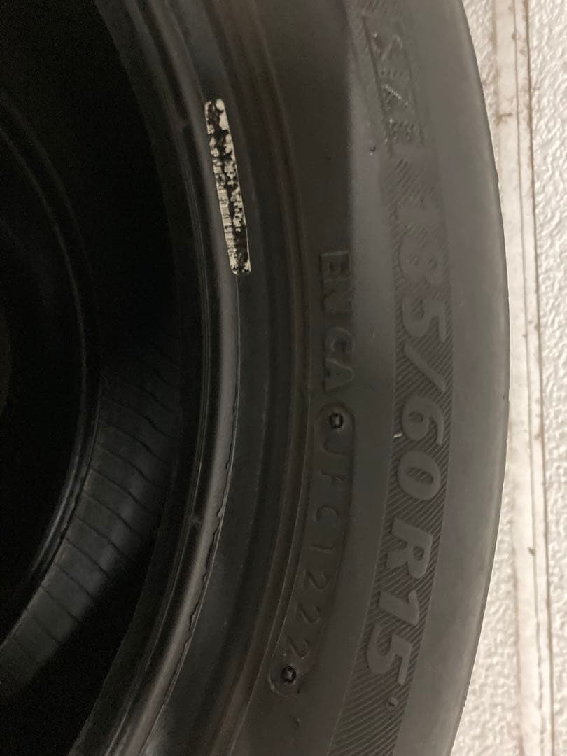 さっちゃん①ブリヂストンNextry 185/60R15 タイヤ4本