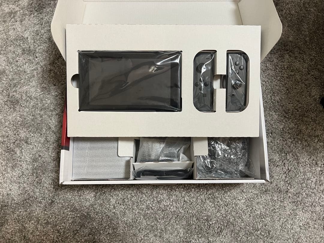 【美品】Nintendo Switch 本体 新品スティック交換済
