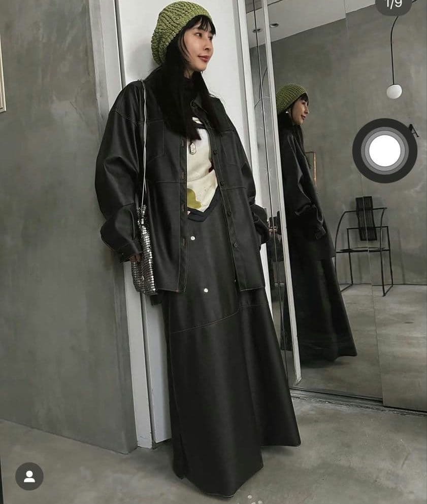 REVERSIBLE SYNTHETIC LEATHER SKIRT　ameri