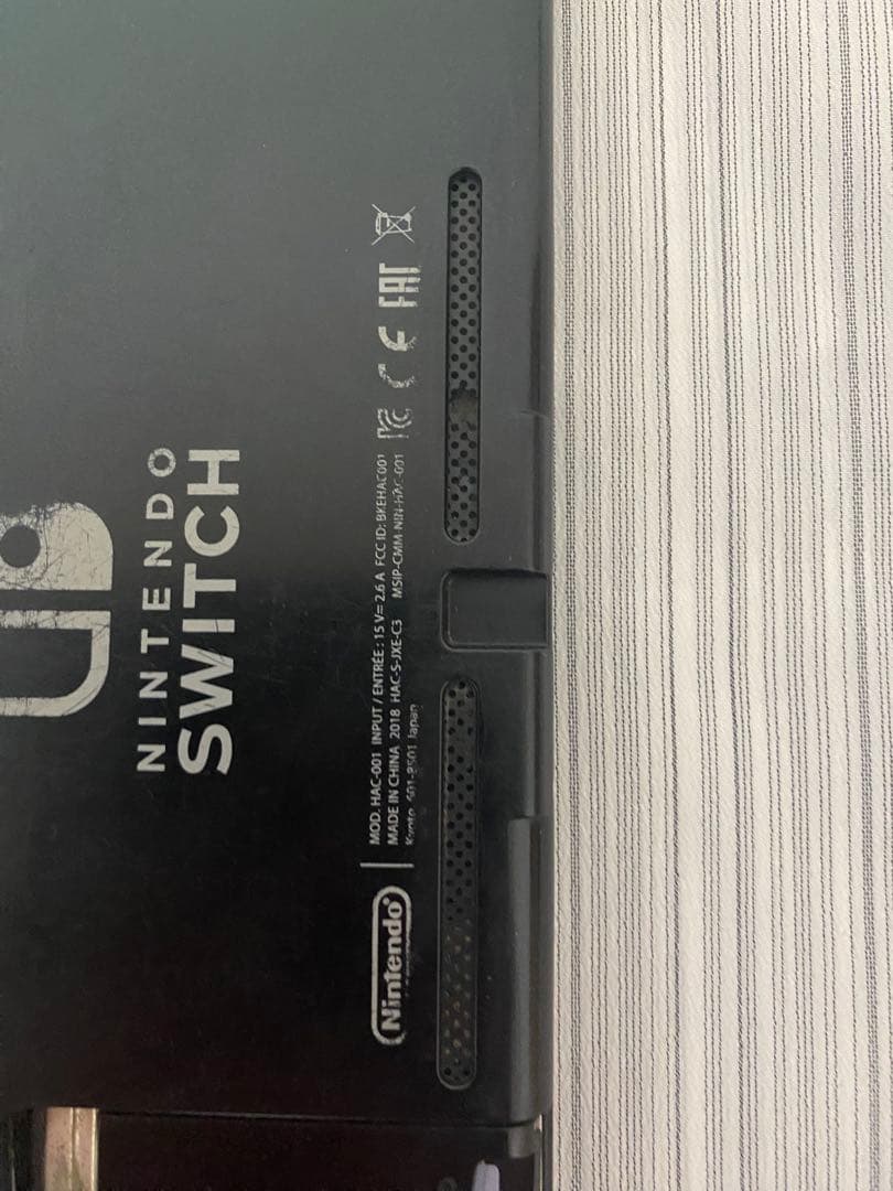NintendoSwitch 本体ジョイコンストラップ ジャンク品 SDカード