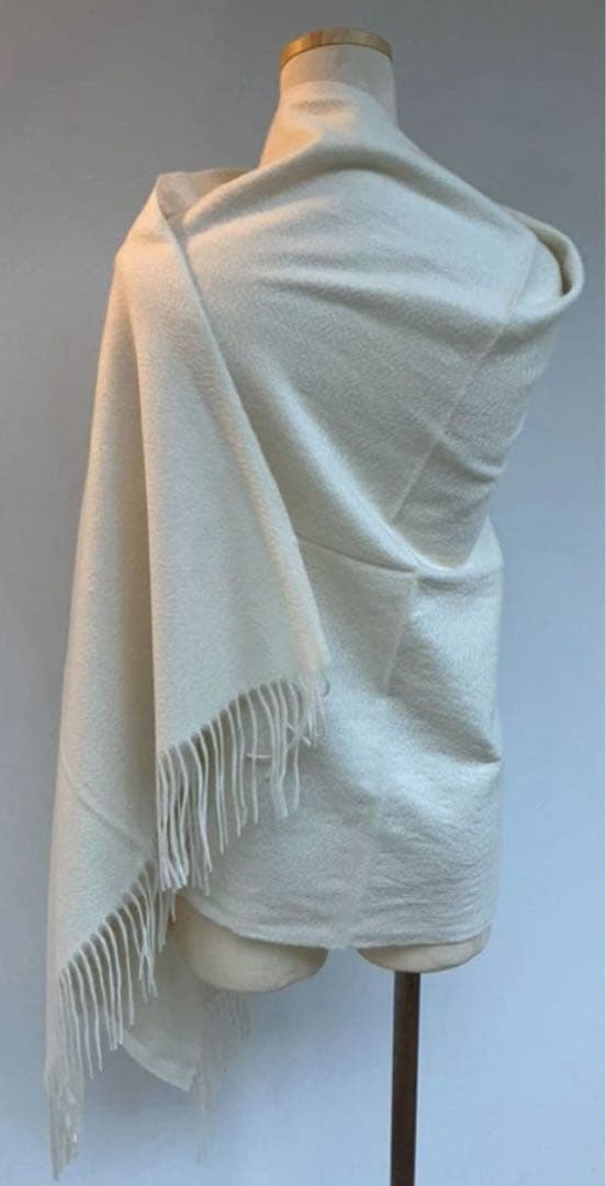 フワフワ しっとり無染色カシミア100%新品 超大判ストール ホワイトZARUD