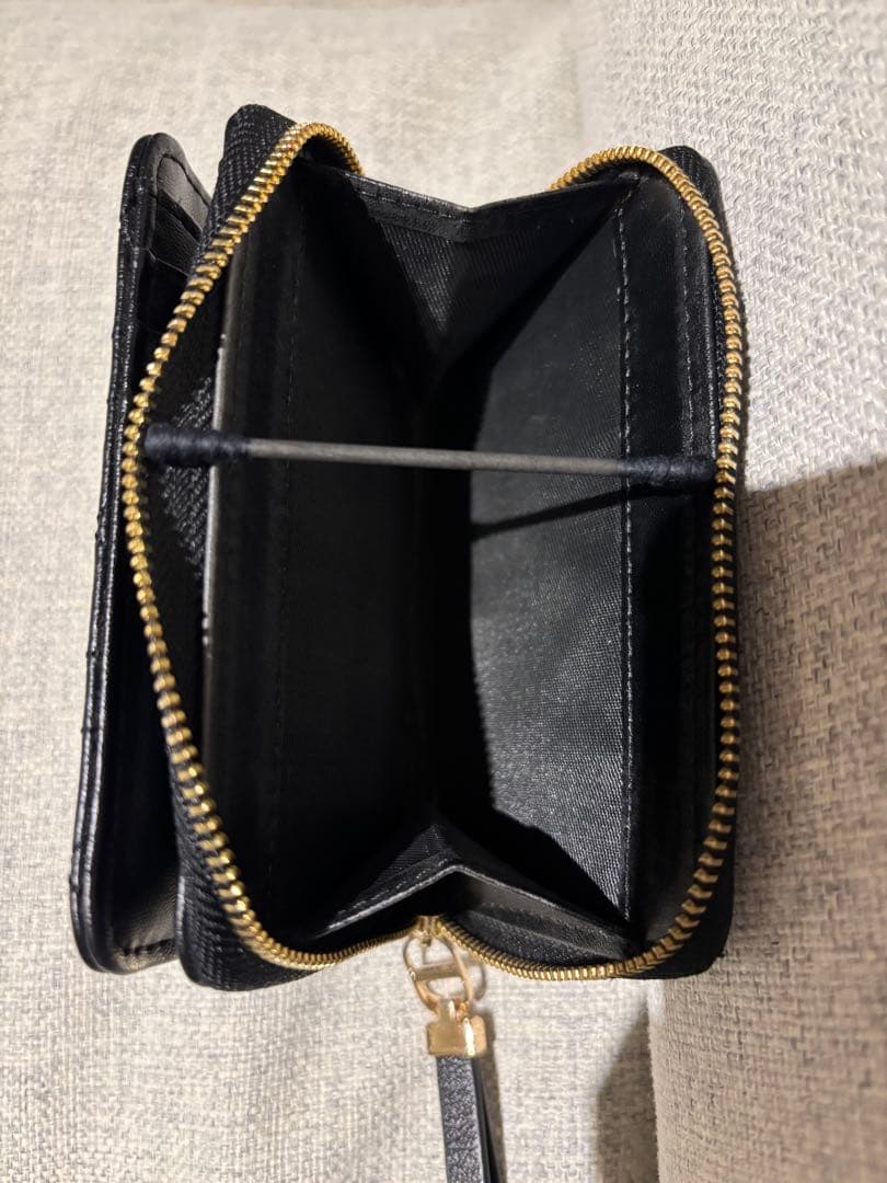 Dior ブラック 二つ折り財布 キルティング