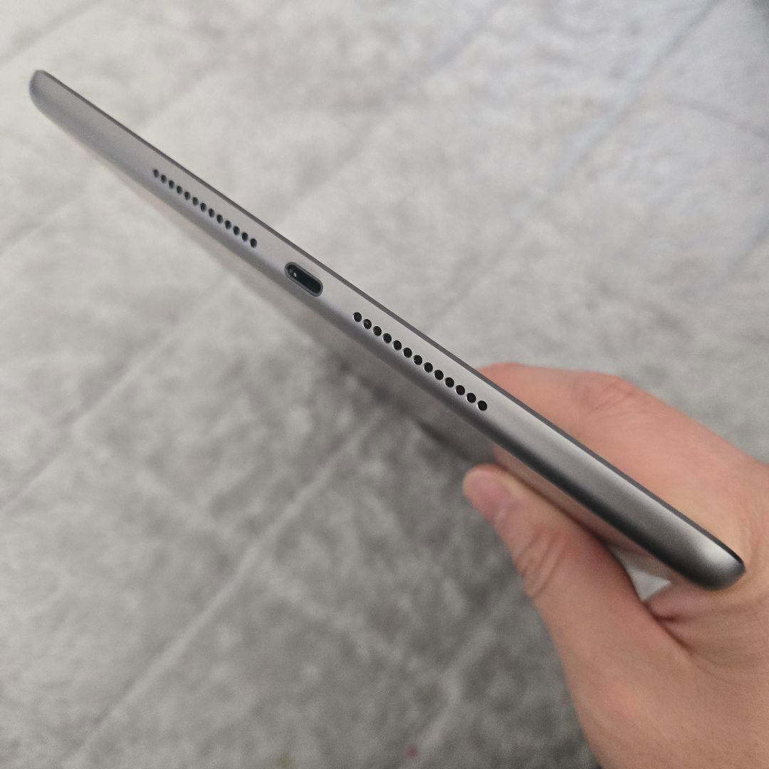 iPad 7世代 32GB