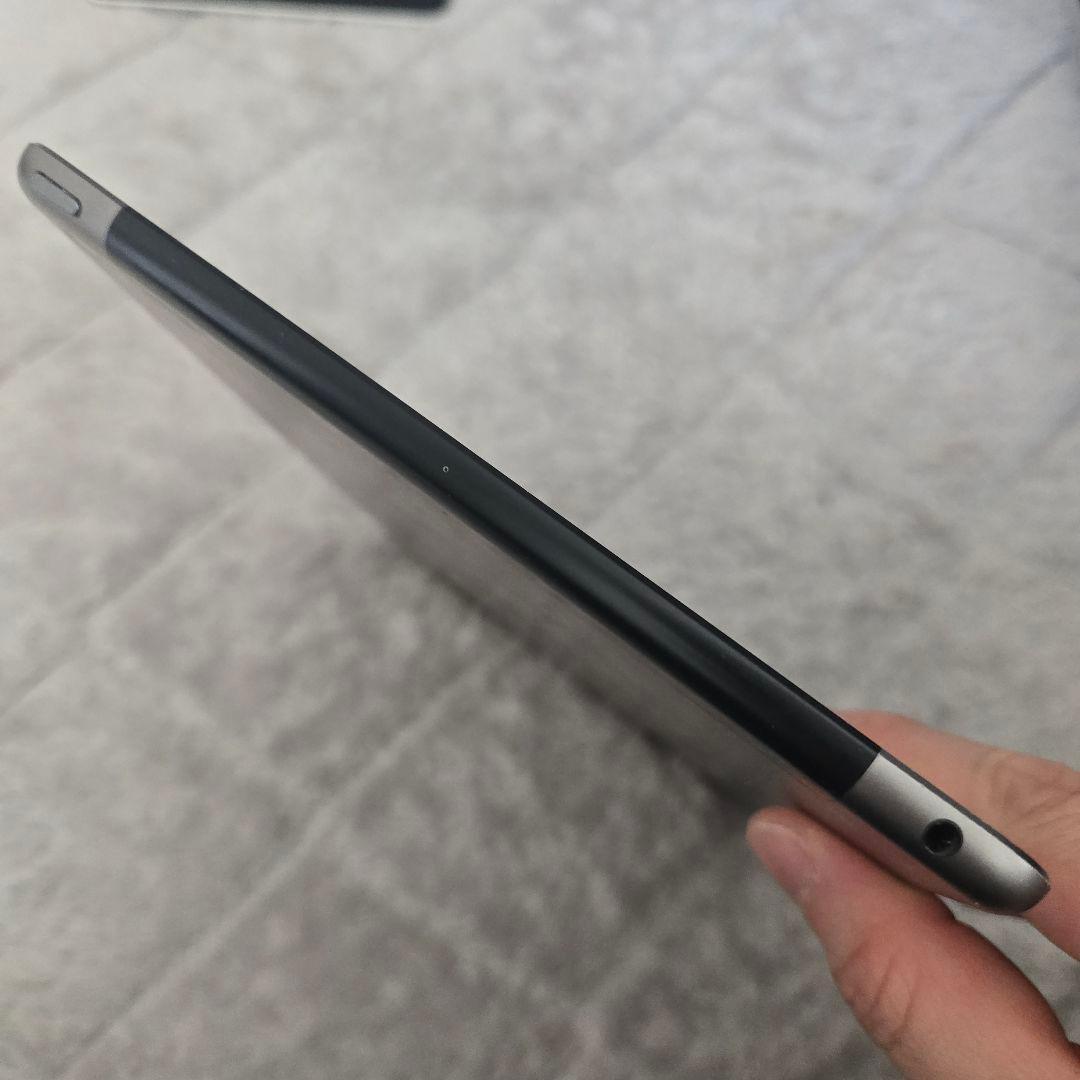 iPad 7世代 32GB