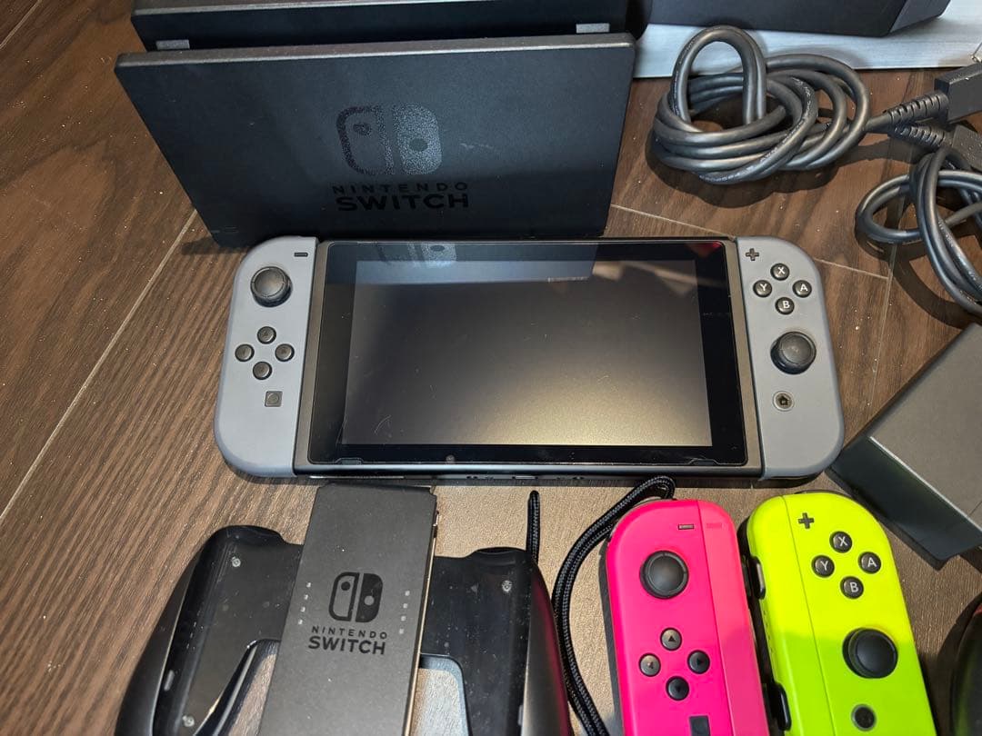 美品　Nintendo Switch 本体 グレー　＋　コントローラー他
