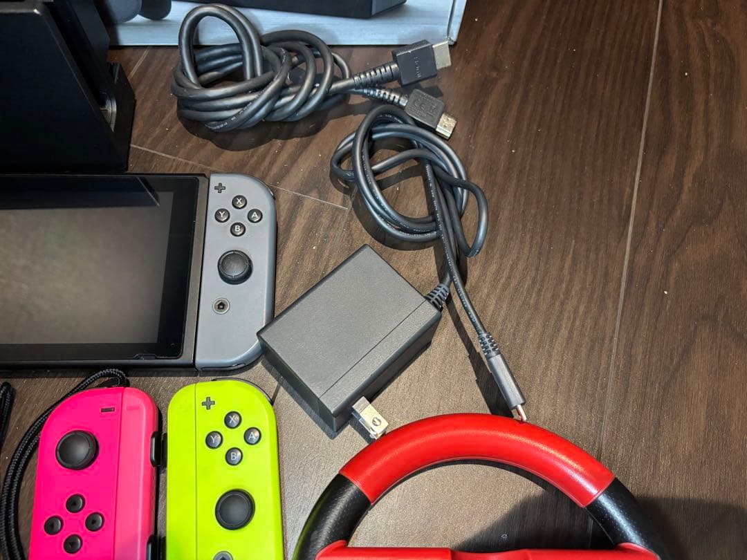 美品　Nintendo Switch 本体 グレー　＋　コントローラー他