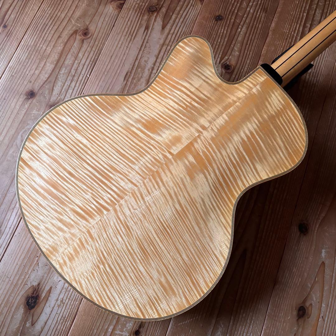 2006年製 Eastman AR910CE Blonde