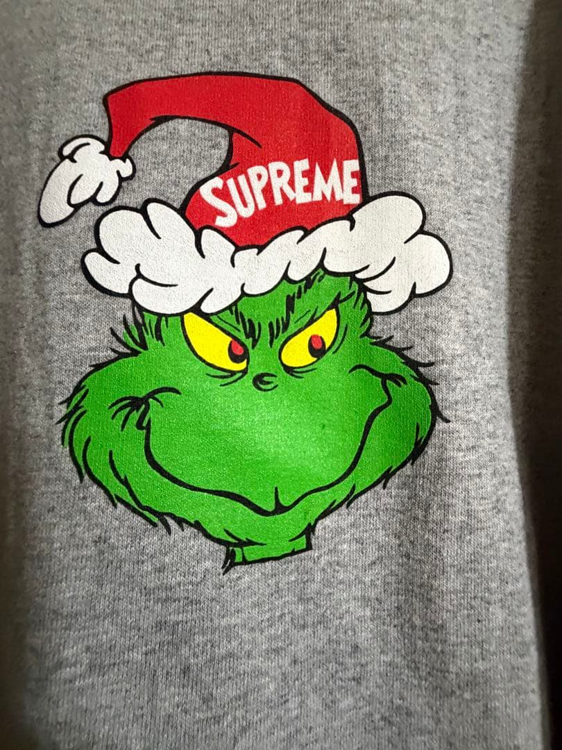 グレー グリンチ Tシャツ SUPREME