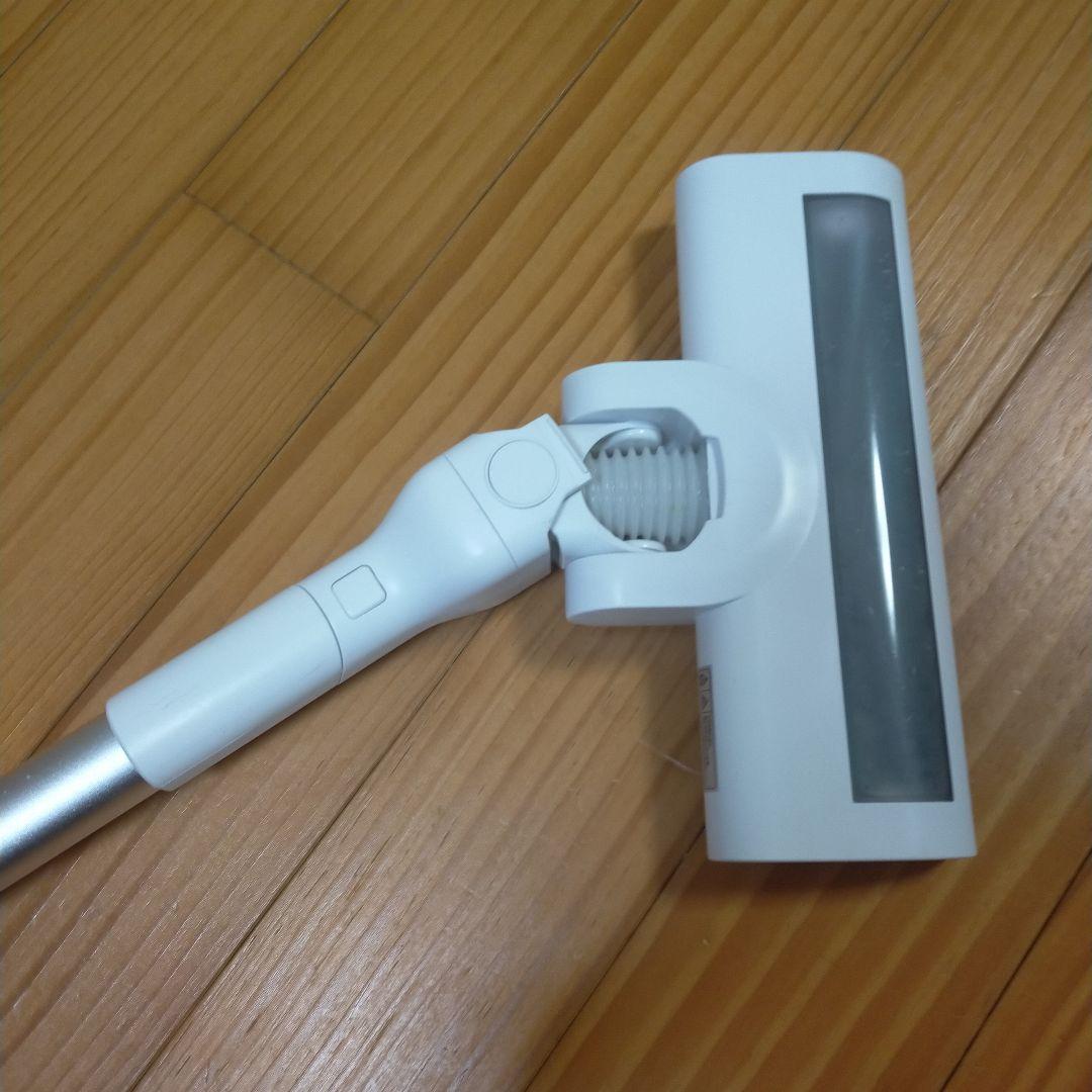 AQUAコードレススティック掃除機 充電台付き AQC-HX1A