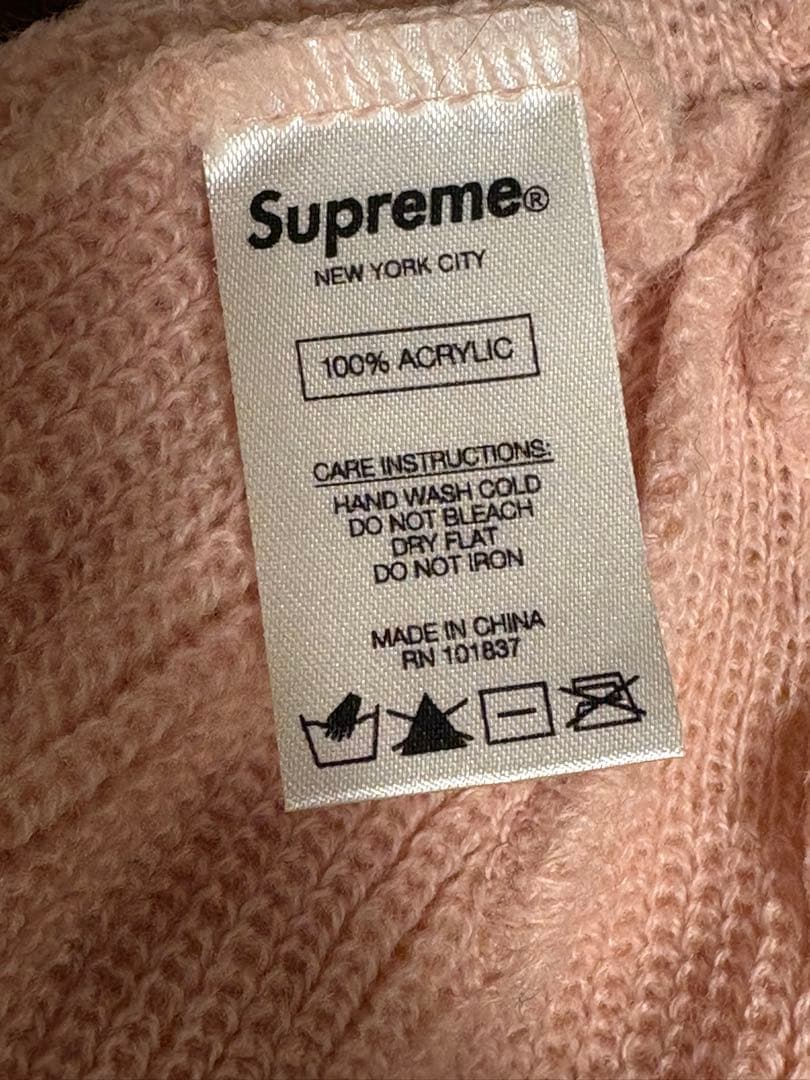 あ*き様 Supreme GORE-TEX ビーニー　ピンク