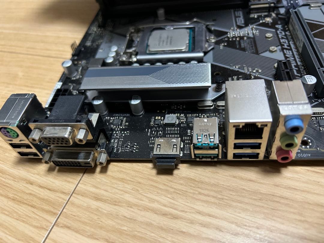 ASUS PRIME H370-A マザーボード、i7 8700