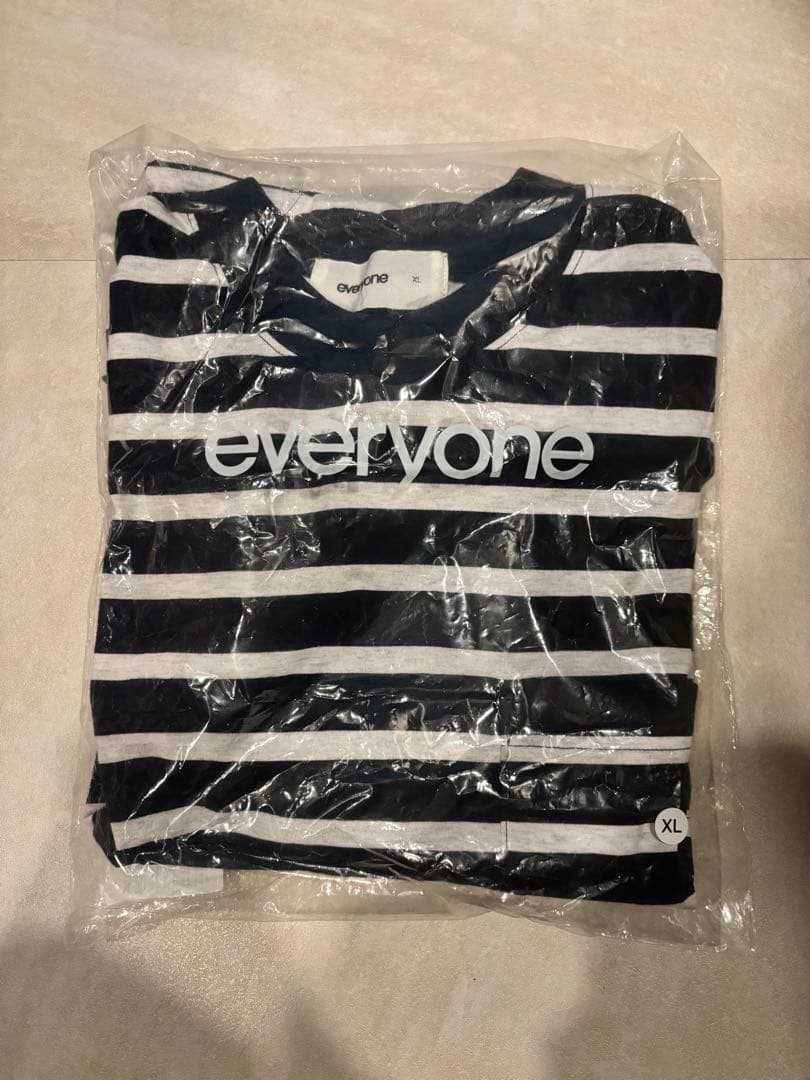 【完売品】everyone ボーダー Tシャツ