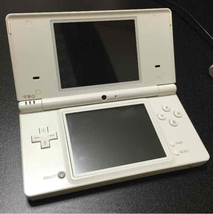 任天堂 DSi ホワイト&DSテレビ