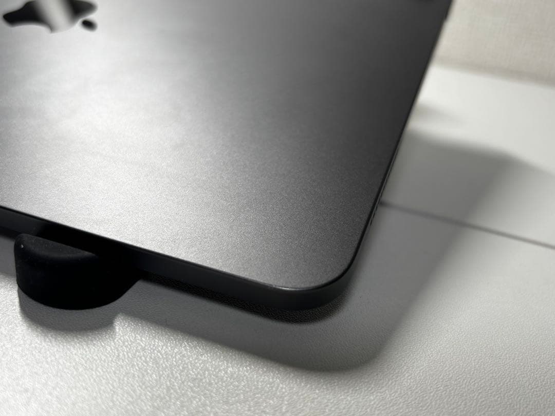 Apple iPad Air第4世代　本体 画面損傷あり