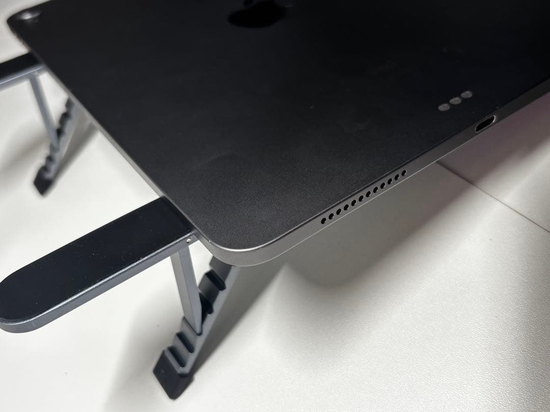 Apple iPad Air第4世代　本体 画面損傷あり