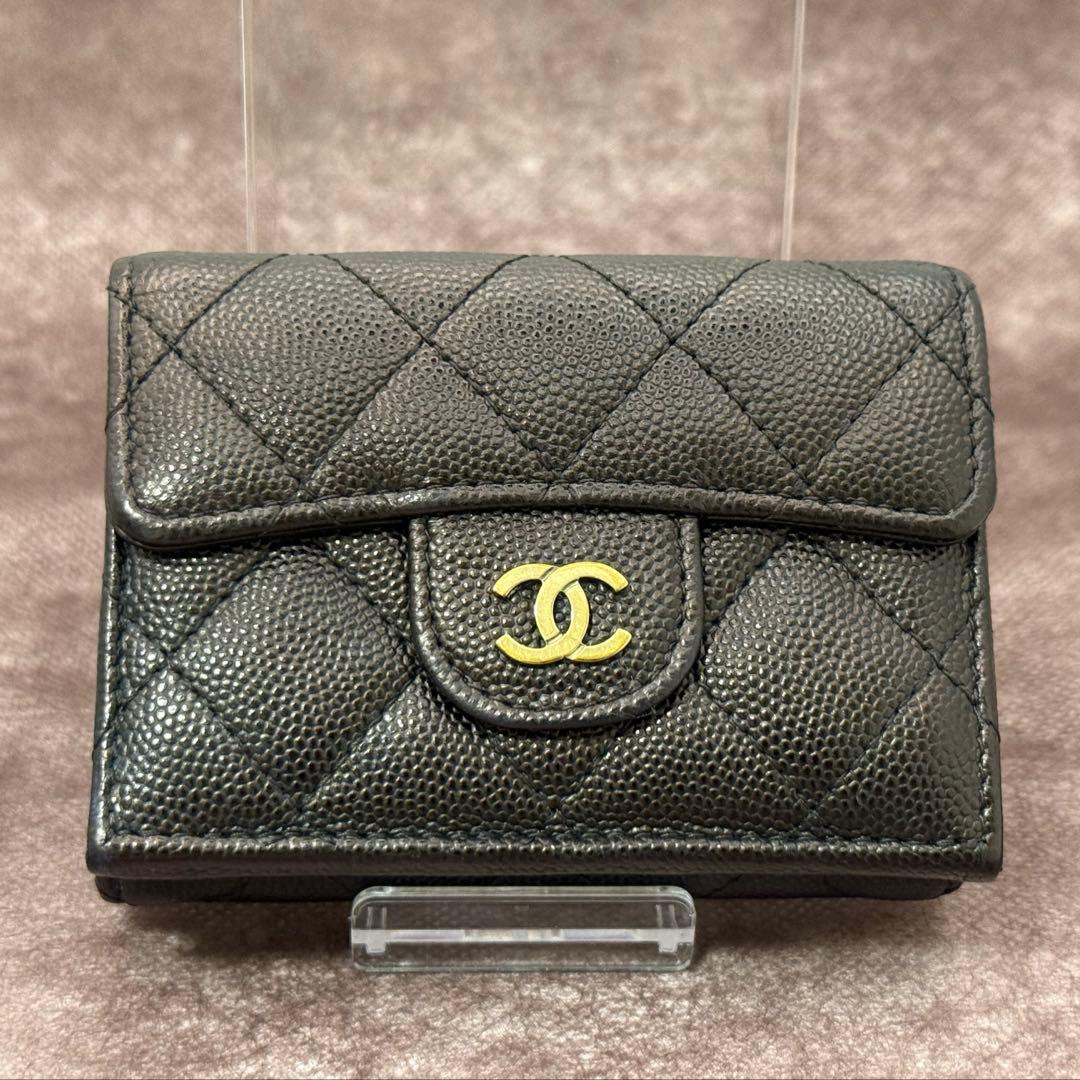 【美品】シャネル　CHANEL キャビアスキン　財布　マトラッセ　三つ折り