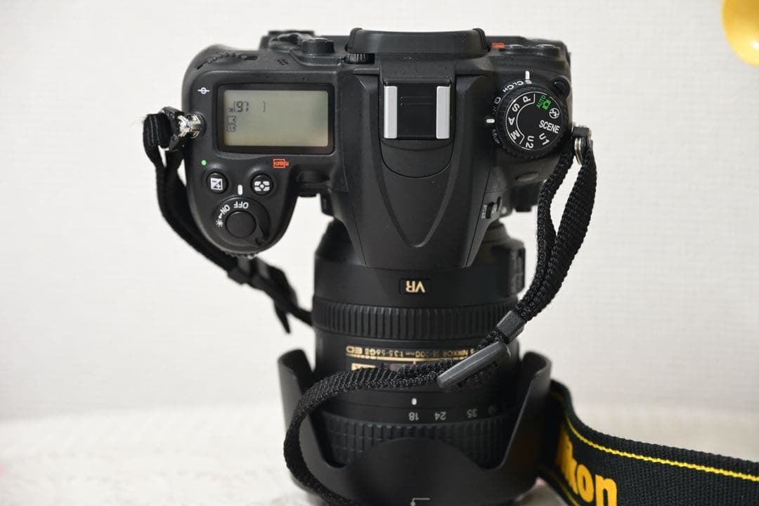 Nikon D7000 18-200 VR II レンズキット