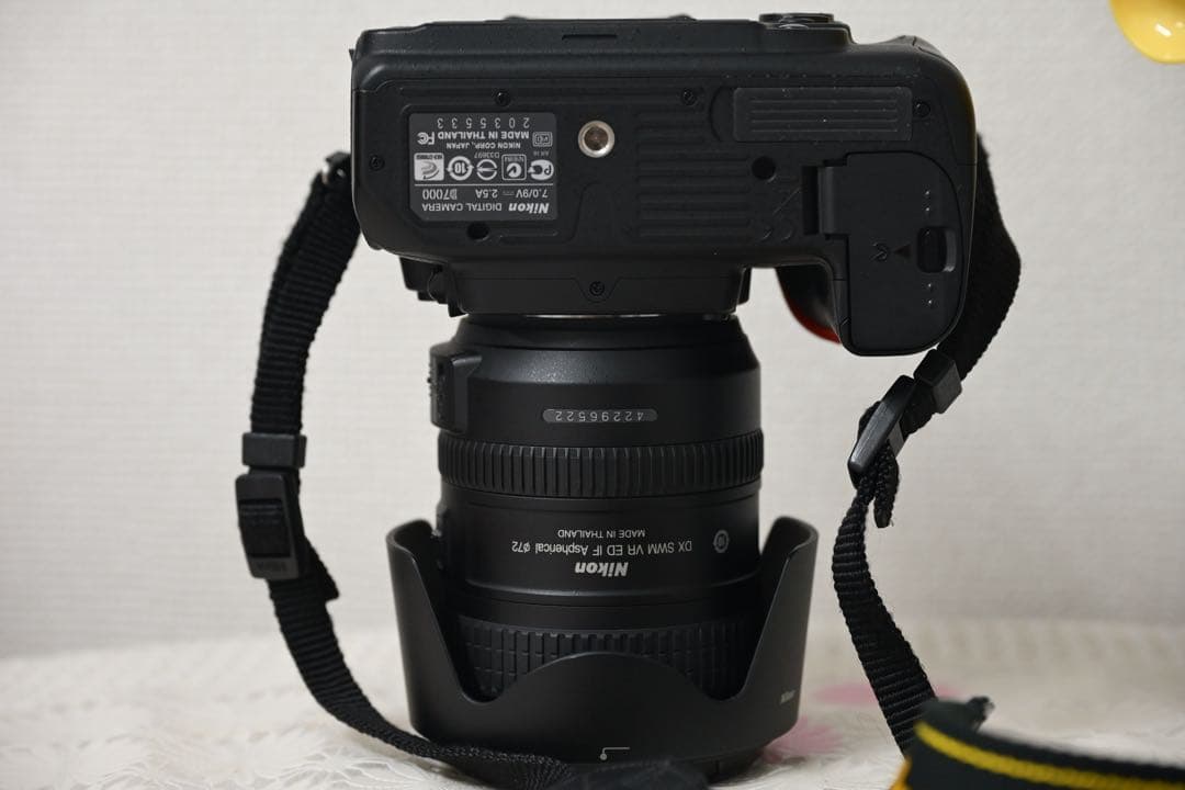 Nikon D7000 18-200 VR II レンズキット
