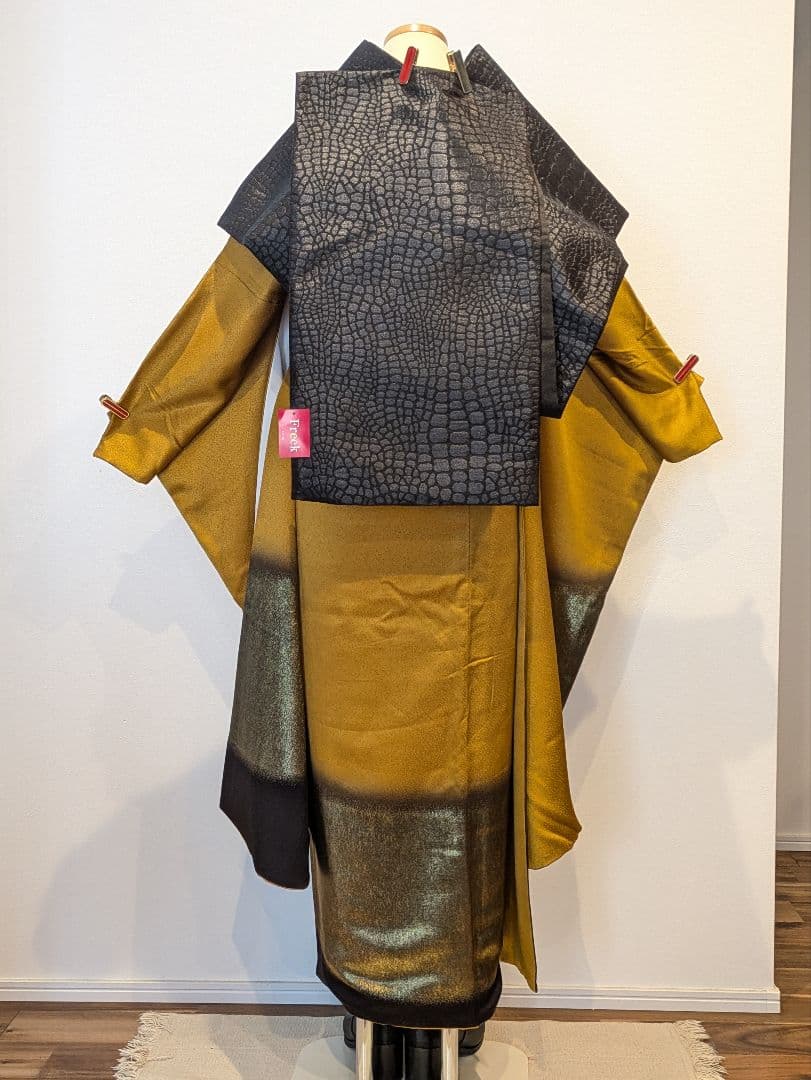 振袖フルセット 身丈179裄69 暈し 箔 黒 山吹色 成人式 逸品