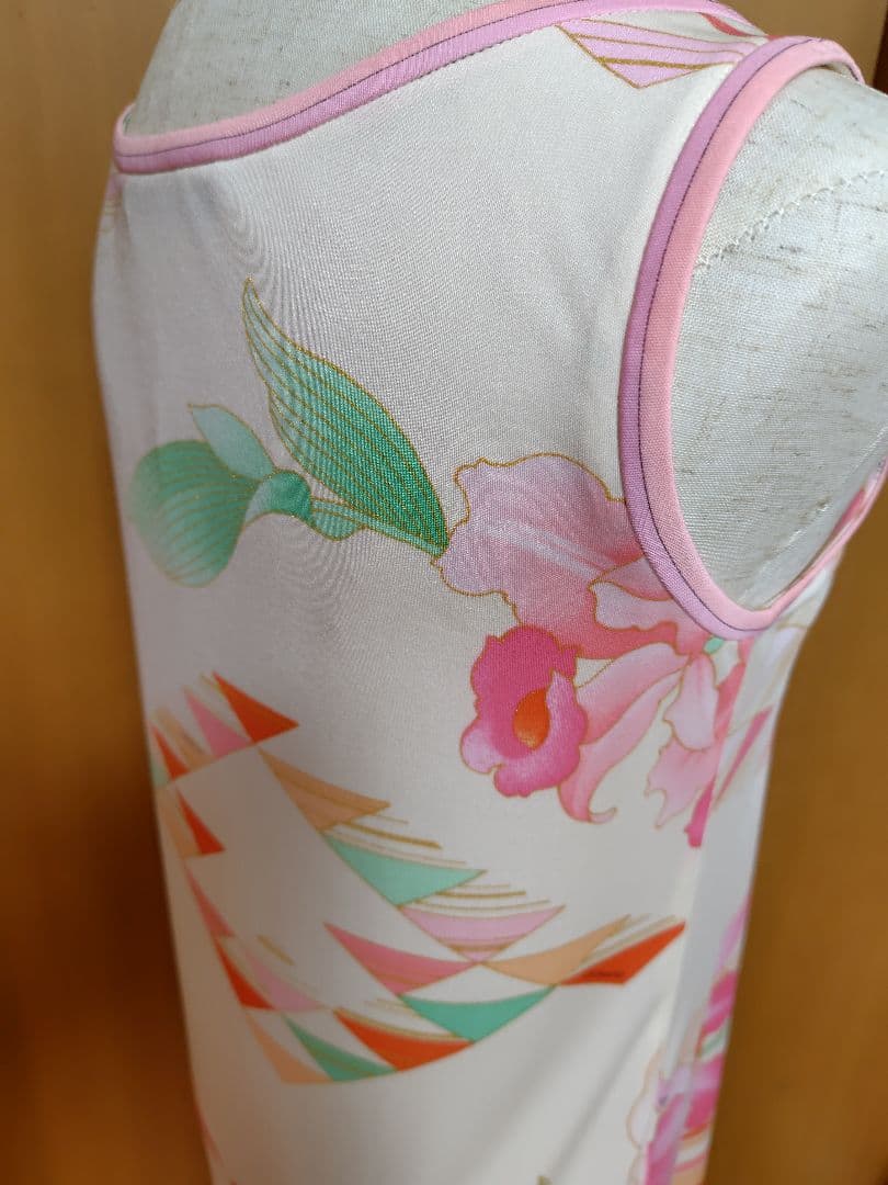 シンディー★美品★LEONARD レオナール　花柄 ノースリーブワンピース