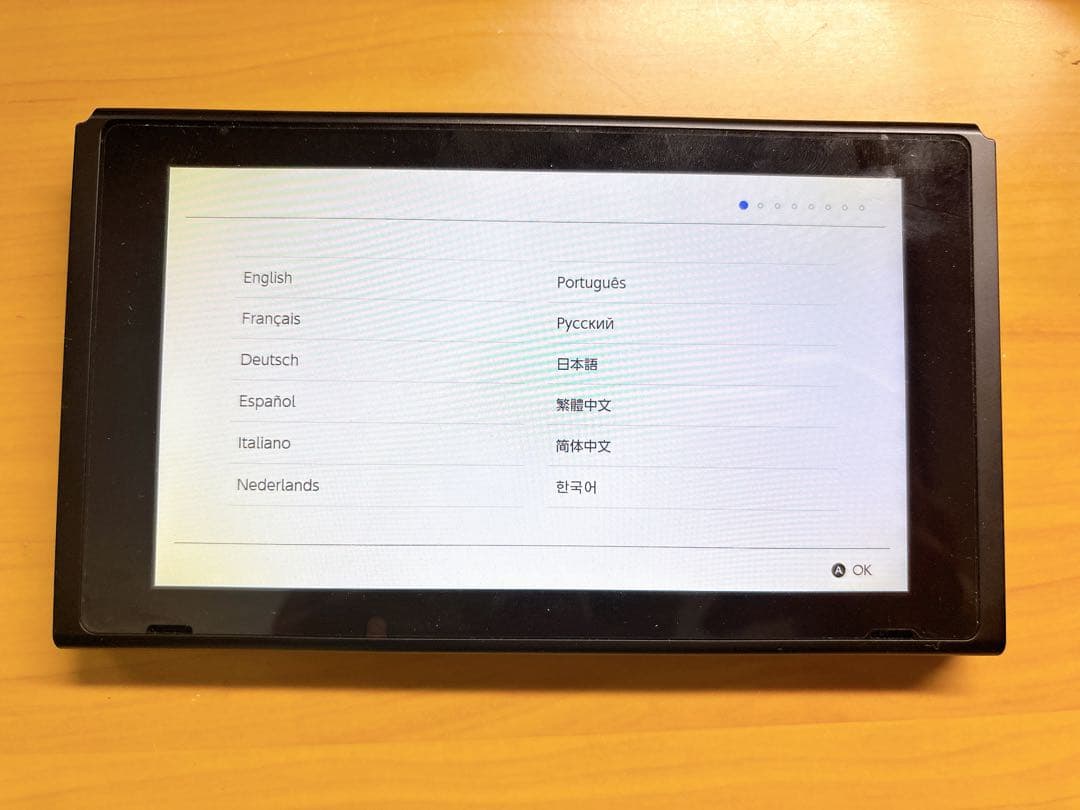 【美品】Nintendo Switch 本体（付属品完備・動作確認済）