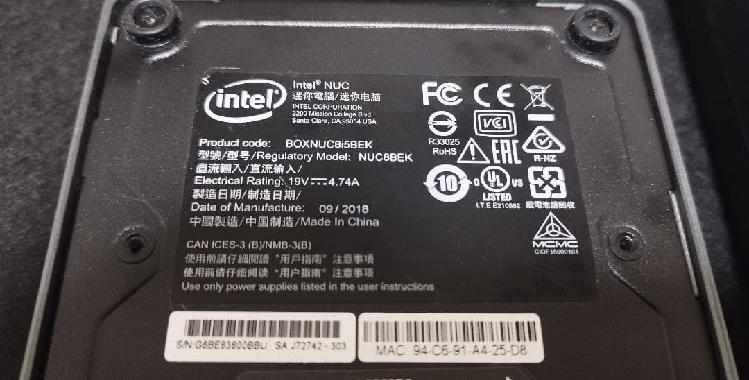 【美品 32GB / 1TB】Intel NUC8i5BEK