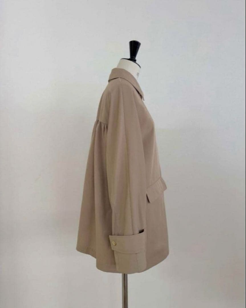 美品　ohga トレンチコート