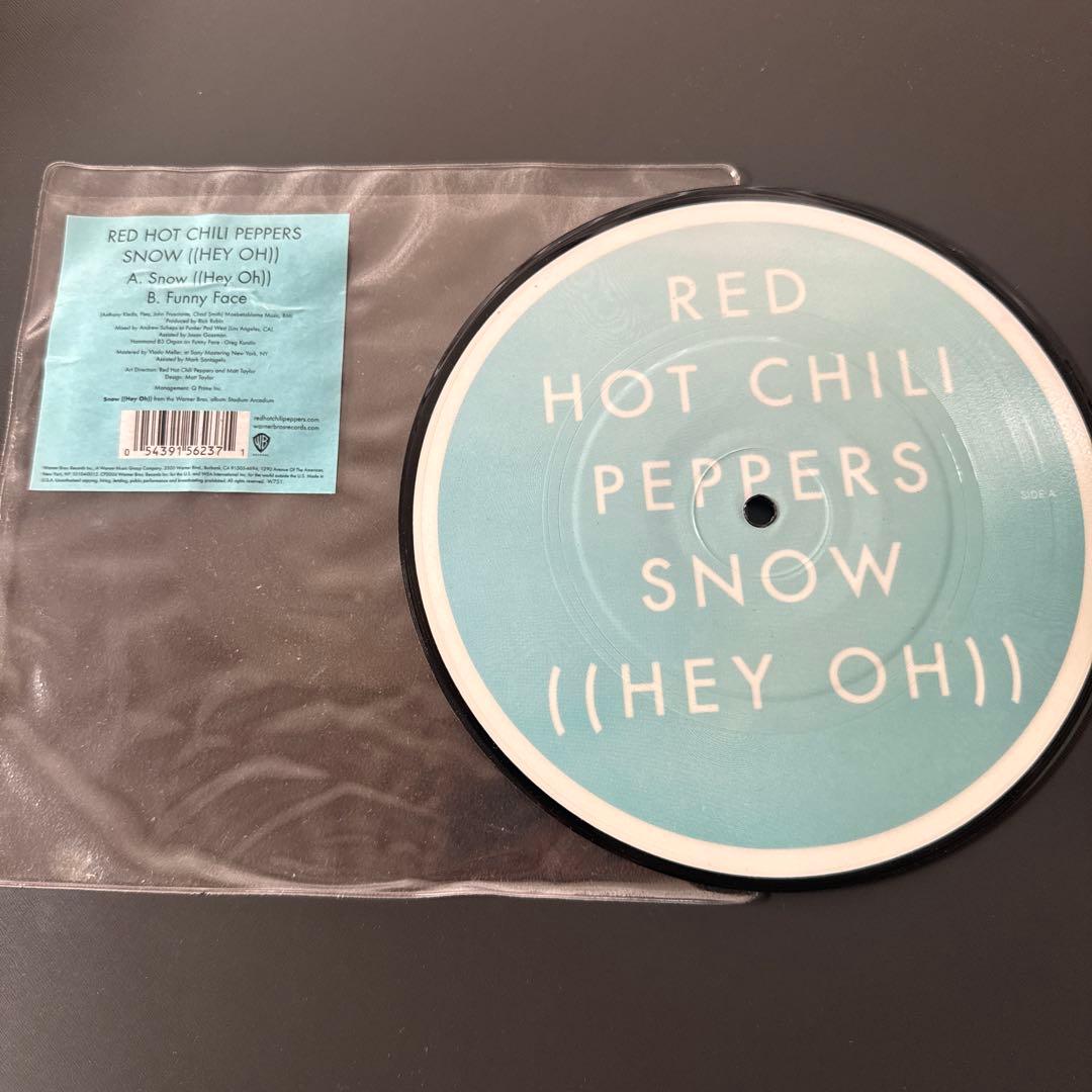 洋楽 RED HOT CHILI PEPPERS 
