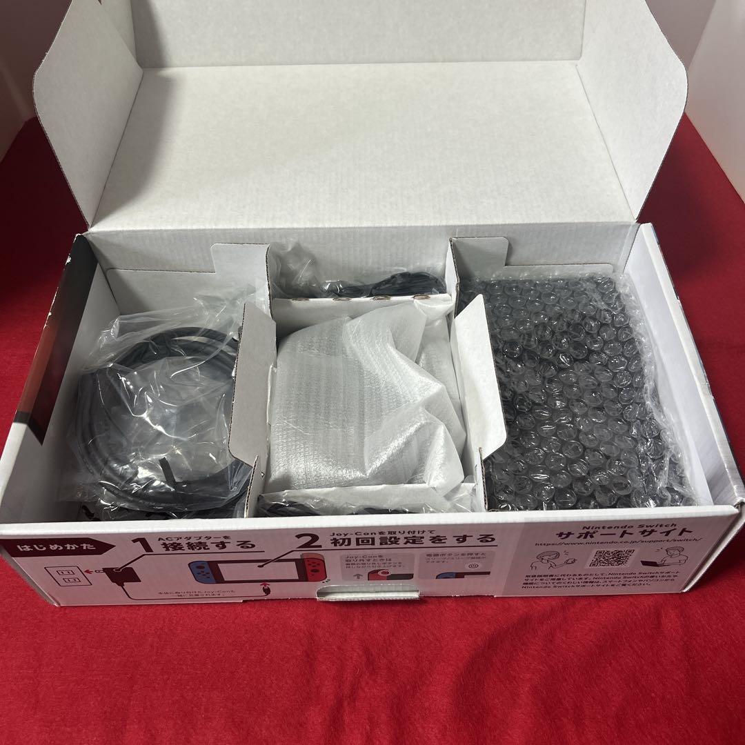 【極美品】Nintendo Switch　ニンテンドースイッチ本体